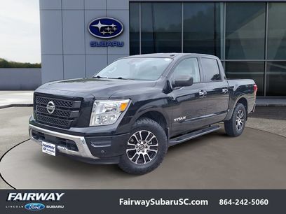 Used 2021 Nissan Titan SV w/ SV Convenience Package