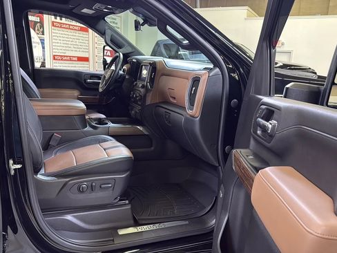 Used 2023 Chevrolet Silverado 3500 High Country w/ Z71 Off-Road Package AWD/4WD image 22