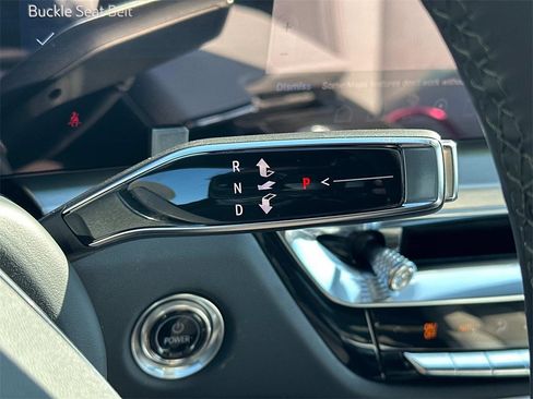 New 2025 Cadillac Lyriq Luxury image 16