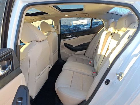 Used 2019 Nissan Maxima 3.5 SL w/ Floor Mat Group image 10