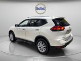 Used 2017 Nissan Rogue SV w/ SV Premium Package image 3