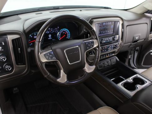 Used 2018 GMC Sierra 1500 Denali AWD/4WD image 9