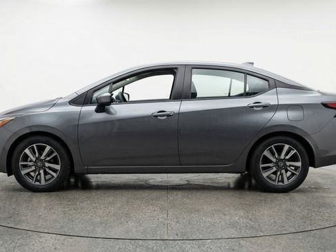 Used 2025 Nissan Versa SV FWD image 5