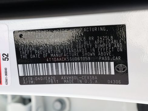 Used 2025 Toyota Camry SE FWD image 33