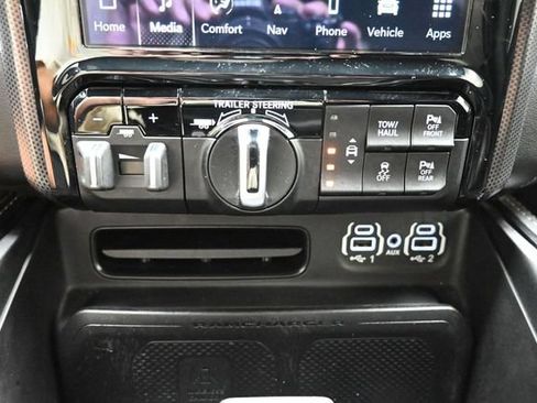 Used 2022 RAM 1500 Limited w/ Night Edition AWD/4WD image 10