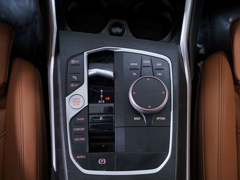 Used 2024 BMW 330i Sedan w/ Convenience Package image 13