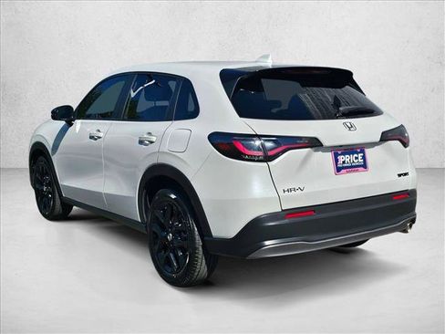 Used 2025 Honda HR-V Sport image 6