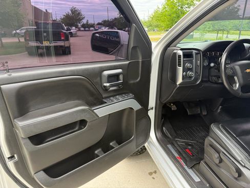 Used 2014 Chevrolet Silverado 1500 LT w/ LT Plus Package AWD/4WD image 9