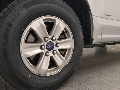 Used 2016 Ford F150 XLT w/ Equipment Group 301A Mid RWD image 31