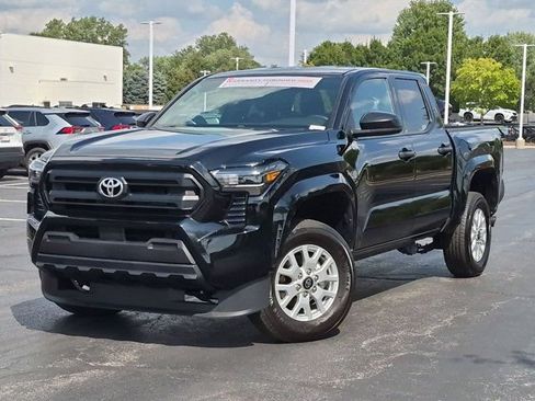 Used 2026 Toyota Tacoma SR RWD image 2