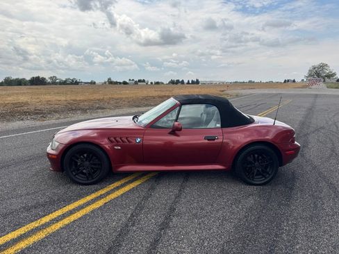 Used 2002 BMW Z3 2.5i RWD image 4