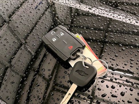 Used 2016 Chevrolet Colorado LT w/ LT Convenience Package image 9