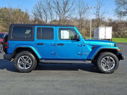 Used 2020 Jeep Wrangler Unlimited Sahara AWD/4WD image 10