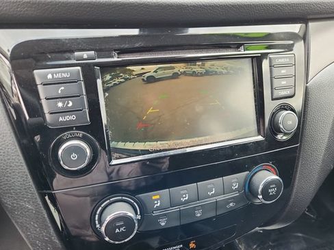 Used 2020 Nissan Rogue Sport S FWD image 20