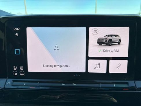 Used 2024 Volkswagen Atlas SE image 15