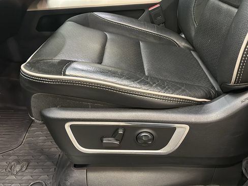 Used 2021 RAM 1500 Laramie AWD/4WD image 13