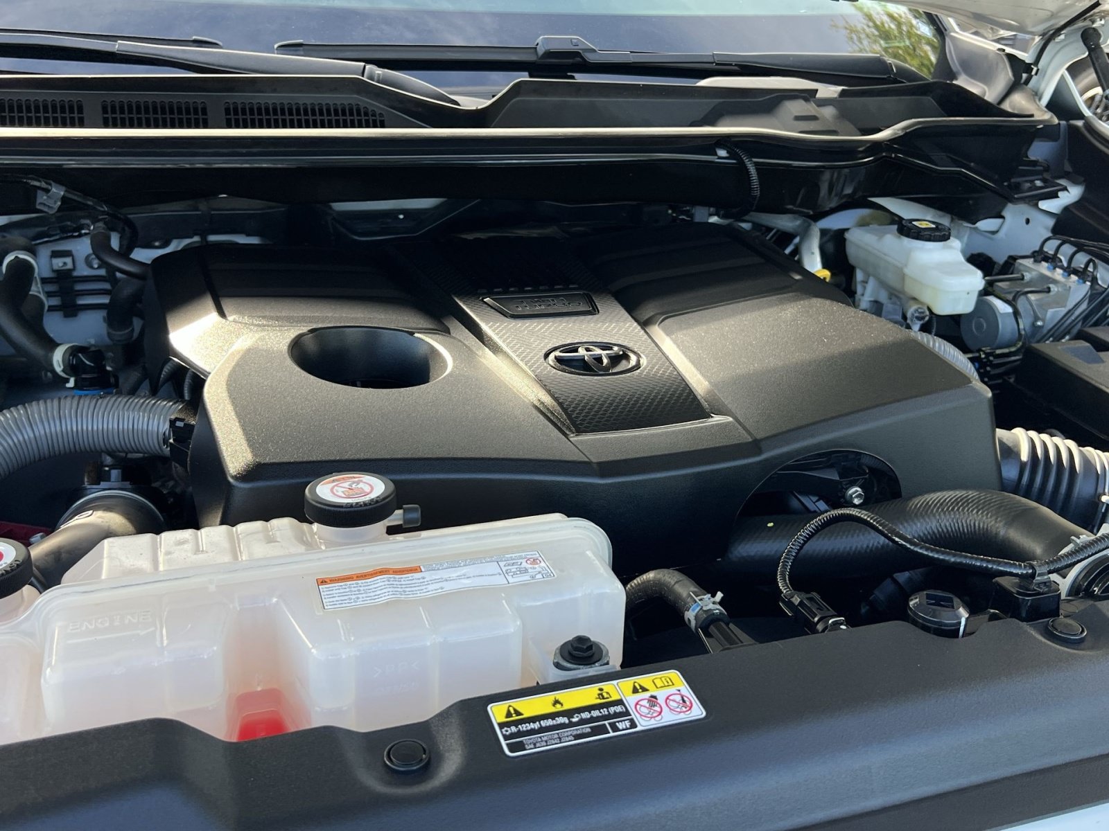 Used 2023 Toyota Tundra SR AWD/4WD image 28