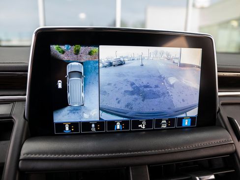 Used 2021 Chevrolet Suburban Z71 w/ Z71 Off-Road Package image 26