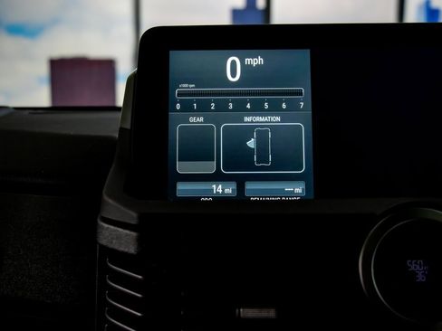 Used 2025 INEOS Grenadier Fieldmaster Edition image 17