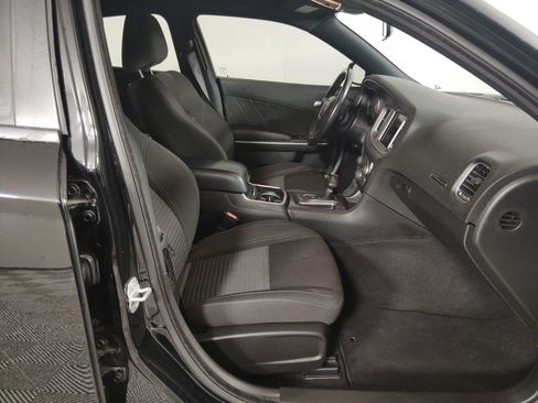 Used 2023 Dodge Charger SXT image 28