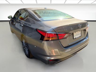 Used 2025 Nissan Altima 2.5 SV