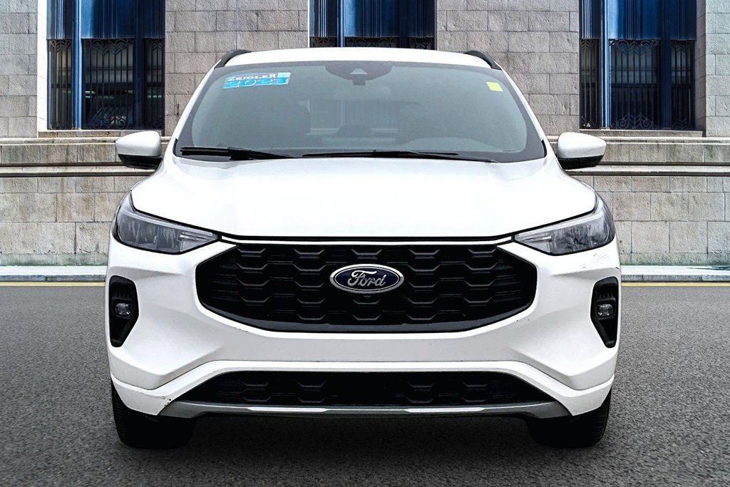 Certified 2023 Ford Escape ST-Line Select w/ Tech Pack #2 AWD/4WD image 3