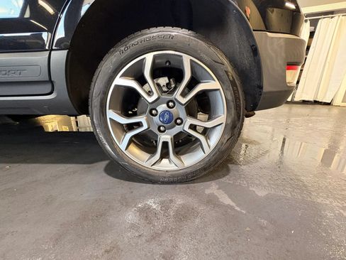 Used 2019 Ford EcoSport SES w/ Interior Protection Package AWD/4WD image 30
