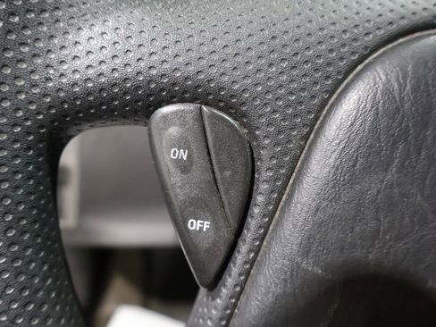 Used 2007 Ford Escape XLS image 26