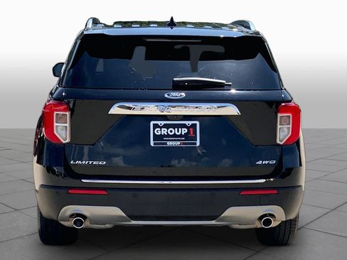 Used 2023 Ford Explorer Limited AWD/4WD image 5