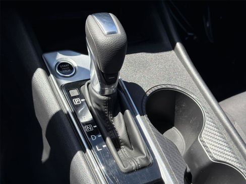 Used 2025 Nissan Altima 2.5 SV FWD image 18