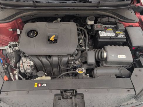 Used 2019 Hyundai Elantra SE FWD image 28
