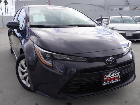 Certified 2025 Toyota Corolla LE image 2