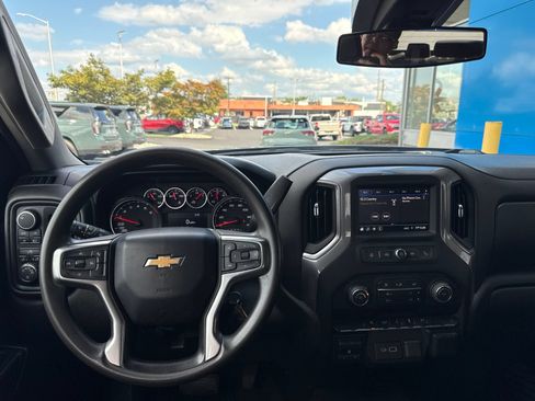 Used 2022 Chevrolet Silverado 1500 Custom w/ Safety Confidence Package AWD/4WD image 2