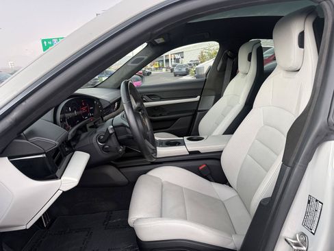 Used 2021 Porsche Taycan Turbo AWD/4WD image 14