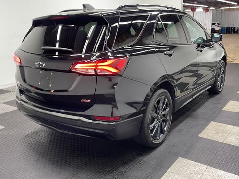 Used 2023 Chevrolet Equinox RS FWD image 19