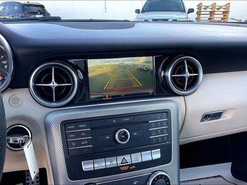 Used 2019 Mercedes-Benz SLC 300 image 20