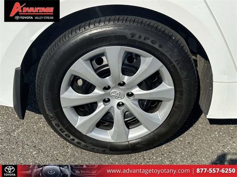 Used 2020 Toyota Corolla LE image 13