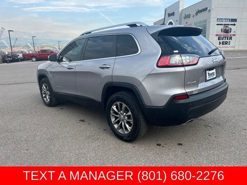 Used 2019 Jeep Cherokee Latitude Plus w/ Comfort/Convenience Group AWD/4WD image 6