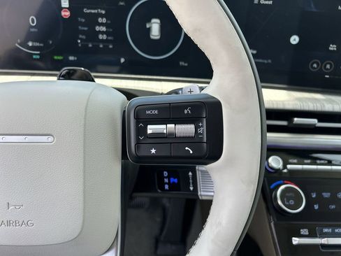 New 2025 Hyundai Santa Fe Calligraphy image 28