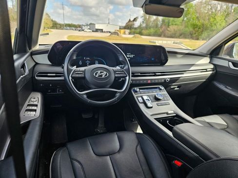 Used 2024 Hyundai Palisade SEL image 11
