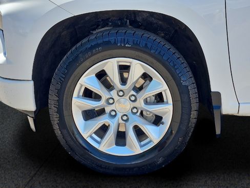 Used 2024 Chevrolet Silverado 1500 Custom RWD image 8