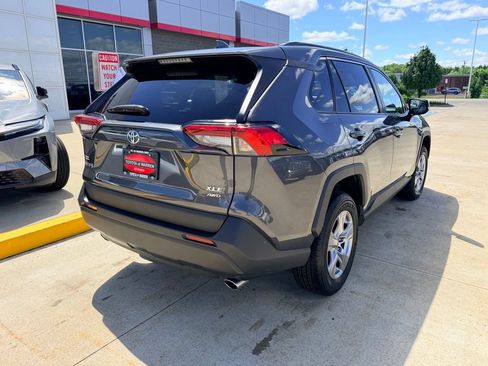Used 2025 Toyota RAV4 XLE AWD/4WD image 4