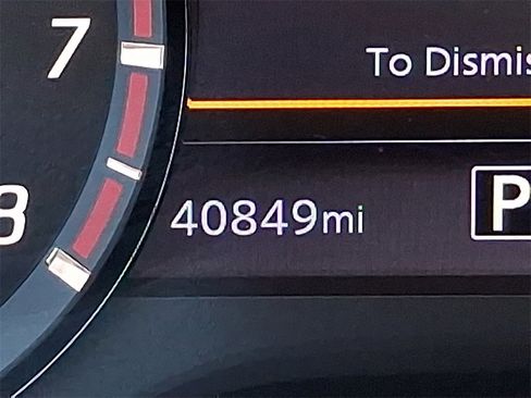 Used 2021 Nissan Titan PRO-4X w/ Pro-4x Utility Package image 17