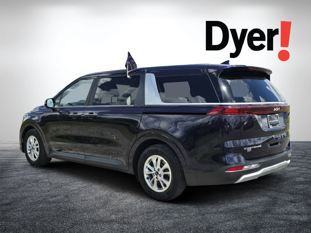 Certified 2022 Kia Carnival LX FWD image 6