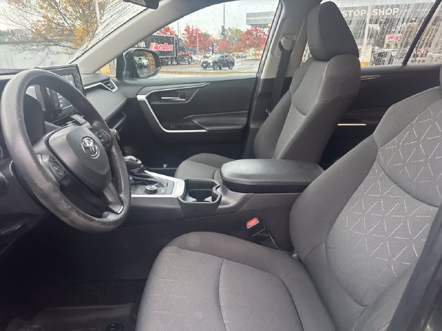 Used 2020 Toyota RAV4 XLE w/ Convenience Package AWD/4WD image 23