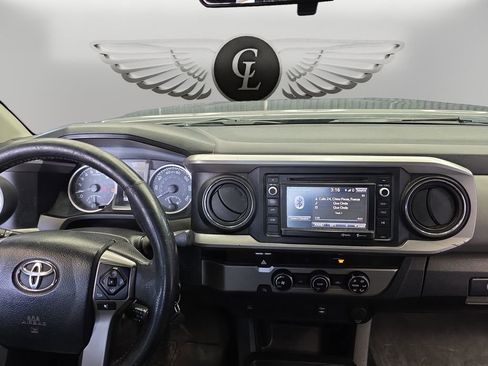 Used 2016 Toyota Tacoma SR5 RWD image 18