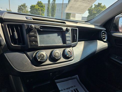 Used 2016 Toyota RAV4 LE image 36