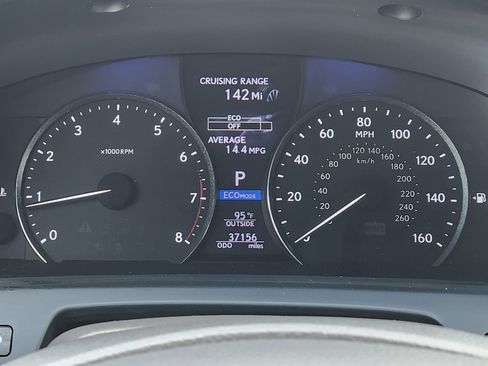 Used 2013 Lexus LS 460 Luxury image 16