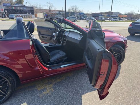 Used 2006 Ford Mustang GT Premium image 31