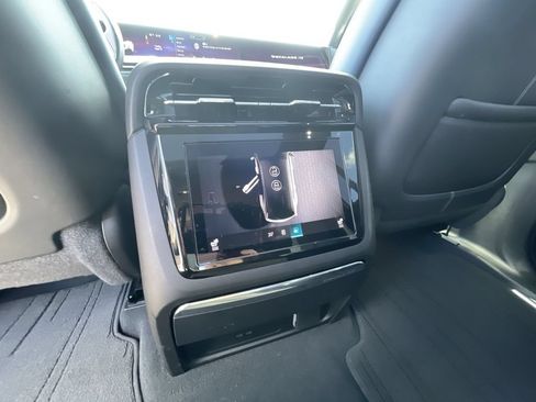 Used 2025 Cadillac Escalade IQ Luxury 2 w/ LPO, Premium Carpet Package AWD/4WD image 20
